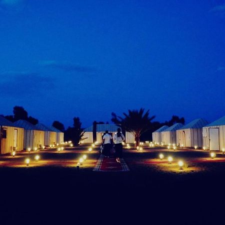 מרזאוגה Tourza Desert Camp "Tents With Heating" מראה חיצוני תמונה