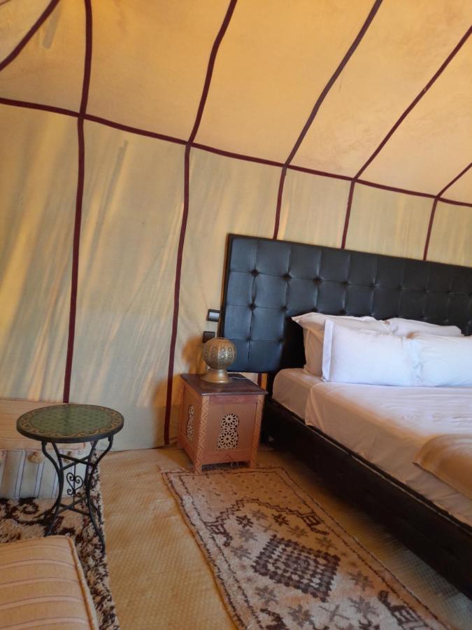 מרזאוגה Tourza Desert Camp "Tents With Heating" מראה חיצוני תמונה