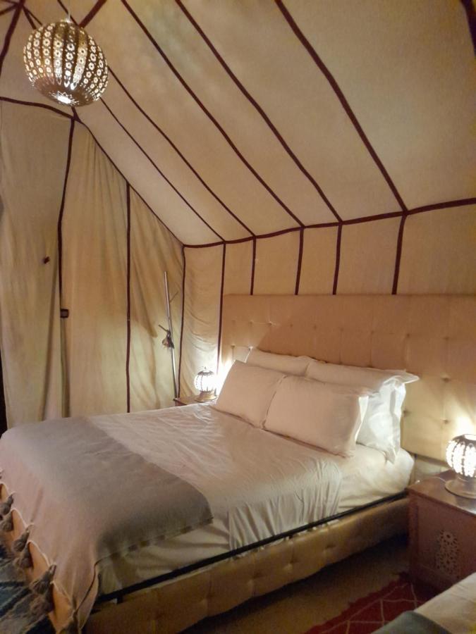 מרזאוגה Tourza Desert Camp "Tents With Heating" מראה חיצוני תמונה