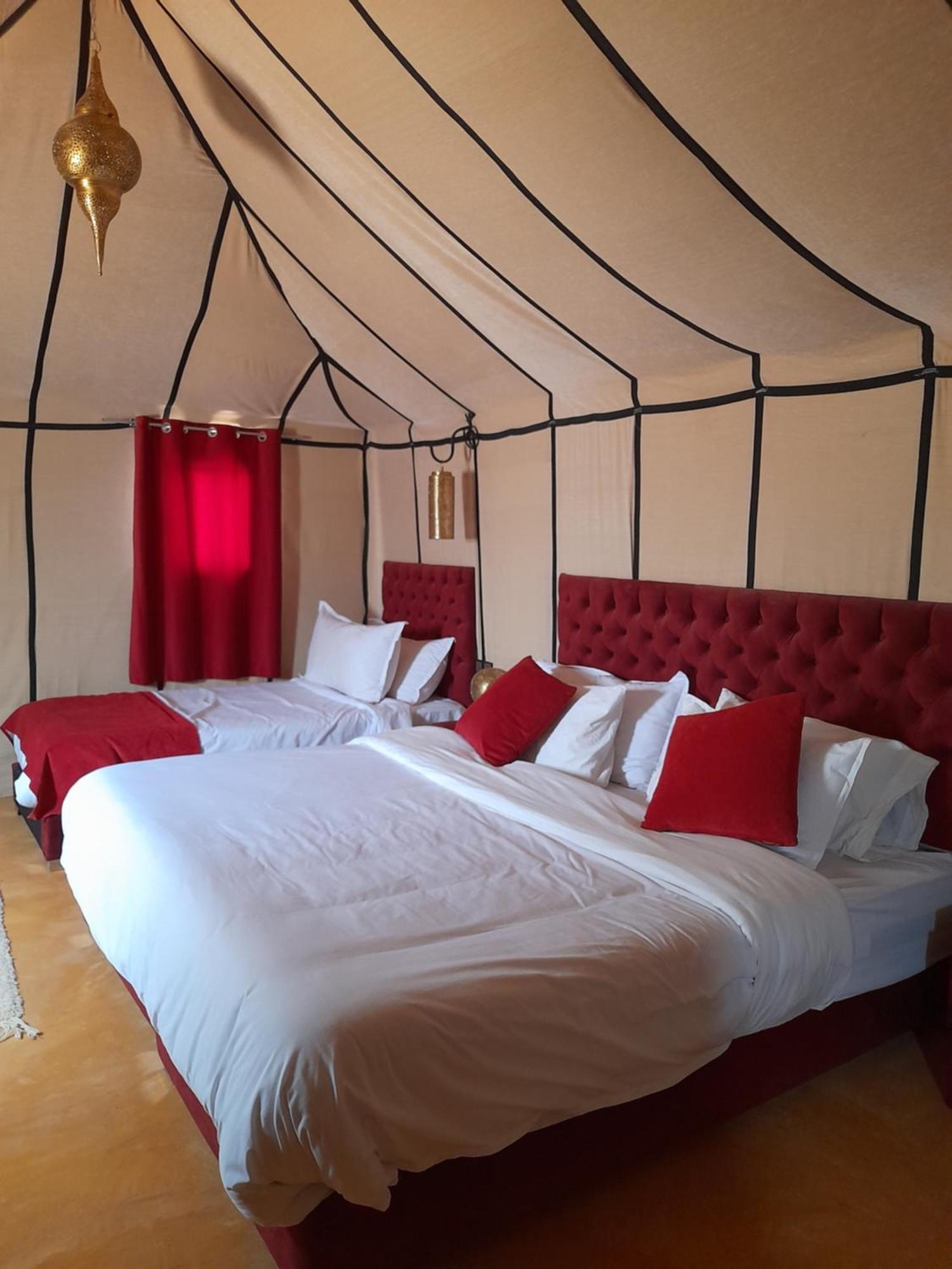 מרזאוגה Tourza Desert Camp "Tents With Heating" מראה חיצוני תמונה